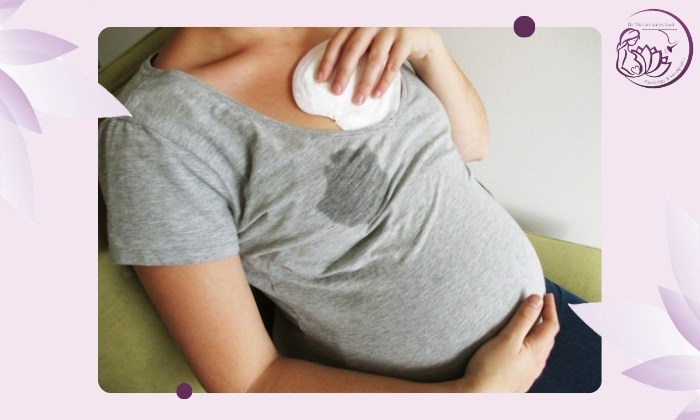 چه موقع باید ترشحات پستان را بررسی کنیم؟